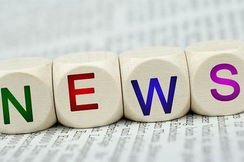 Kolmikulmainen kuokka on hyvä apu pienten ulkokasvien kaivamiseen