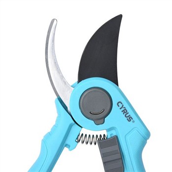 Useita sarvikuonojen yleisesti käyttämiä LOGO-kuvioita