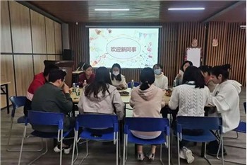 Orientaatio on alkamassa