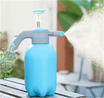 Sähkökäyttöiset ja manuaaliset kastelukannut