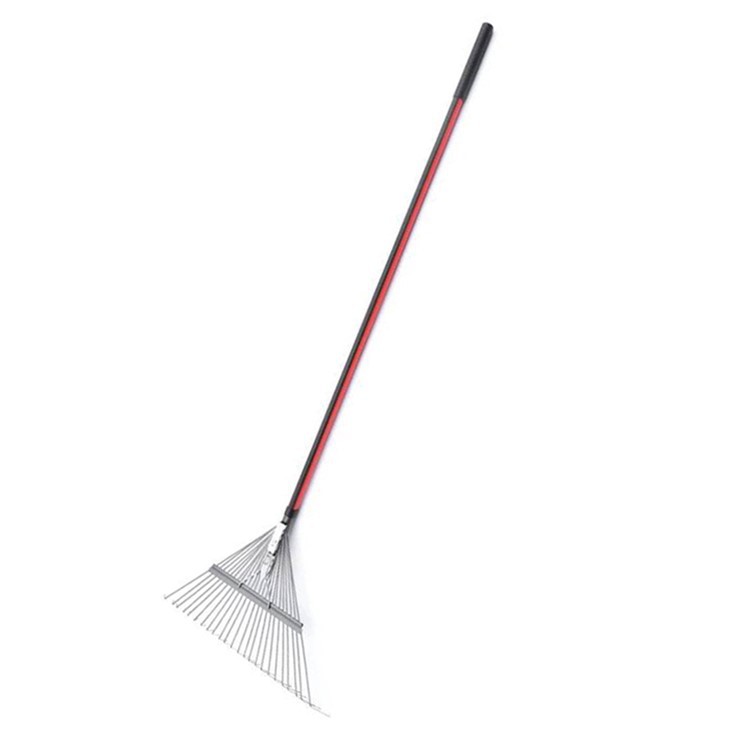 Nurmikko ja lehtiharava